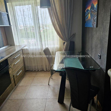 Продам квартиру, Салтовское шоссе , 73А , 2  ком., 61 м², евроремонт 