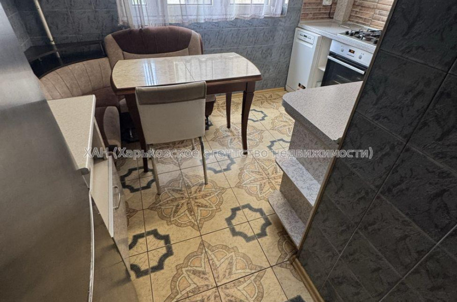 Продам квартиру, Юбилейный просп. , 44 , 3 кім., 69 м², евроремонт 