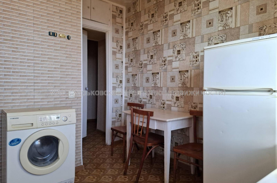 Сдам квартиру, Победы просп. , 62Б , 1  ком., 36.20 м², косметический ремонт 