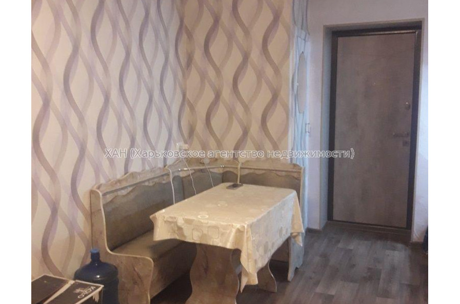 Продам квартиру, Ощепкова Андрея ул. , 1  ком., 18 м², косметический ремонт 