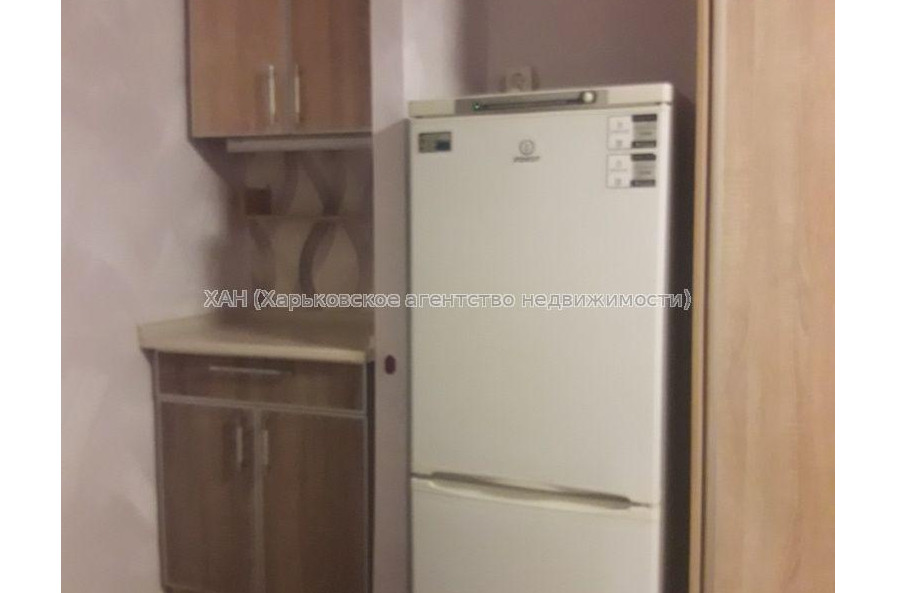 Продам квартиру, Ощепкова Андрея ул. , 1  ком., 18 м², косметический ремонт 