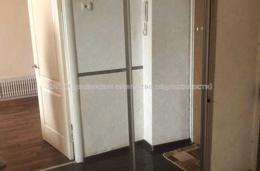 Продам квартиру, Дзюбы просп. , 1 кім., 32 м², косметический ремонт 