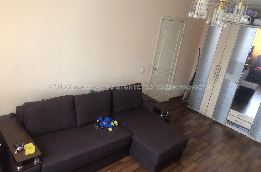 Продам квартиру, Дзюбы просп. , 1 кім., 32 м², косметический ремонт 