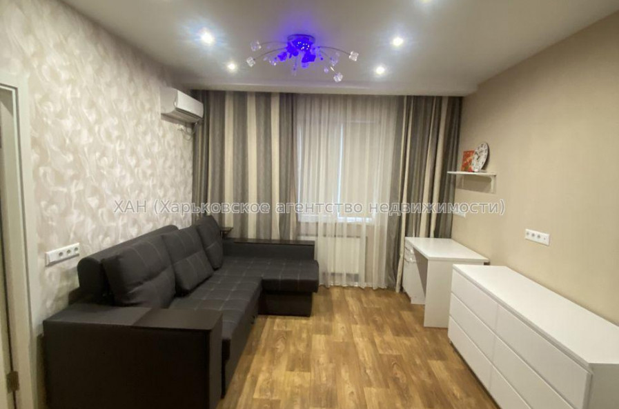 Продам квартиру, Дача 55 ул. , 1 кім., 45 м², авторский дизайн 