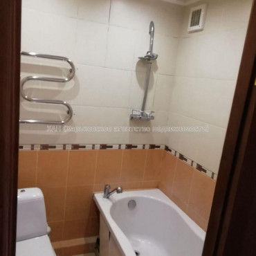 Продам квартиру, Светлая ул. , 1  ком., 32 м², капитальный ремонт 