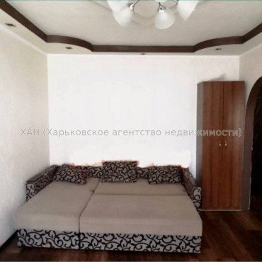 Продам квартиру, Светлая ул. , 1  ком., 32 м², капитальный ремонт 