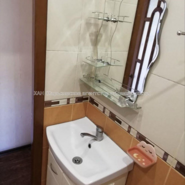 Продам квартиру, Светлая ул. , 1  ком., 32 м², капитальный ремонт 