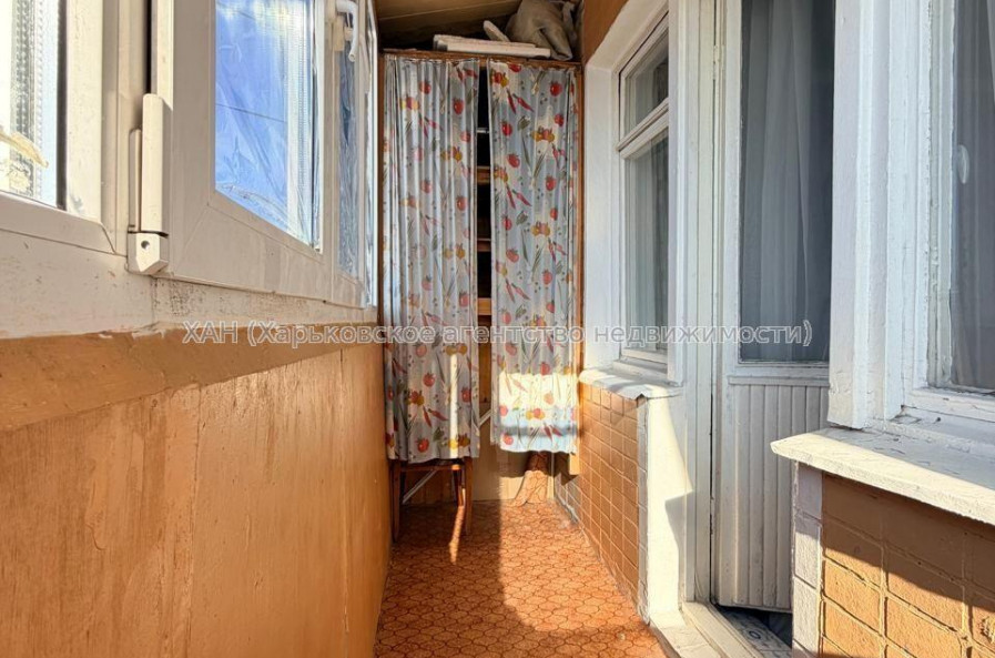 Продам квартиру, Каденюка ул. , 1 кім., 29.80 м², косметический ремонт 