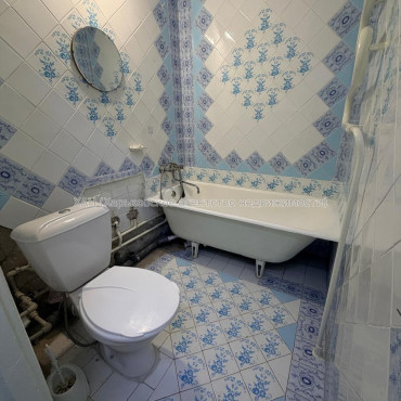 Продам квартиру, Каденюка ул. , 1 кім., 29.80 м², косметический ремонт 