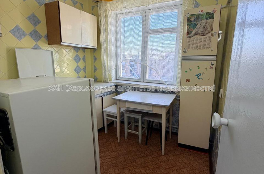 Продам квартиру, Каденюка ул. , 1 кім., 29.80 м², косметический ремонт 