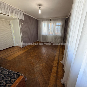 Продам квартиру, Каденюка ул. , 1 кім., 29.80 м², косметический ремонт 