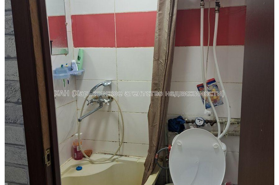 Продам квартиру, Золочевская ул. , 1  ком., 14 м², капитальный ремонт 