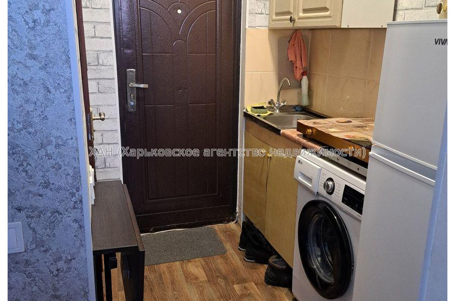 Продам квартиру, Золочевская ул. , 1  ком., 14 м², капитальный ремонт 