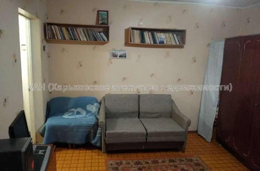 Продам квартиру, Роганская ул. , 1  ком., 32 м², косметический ремонт 