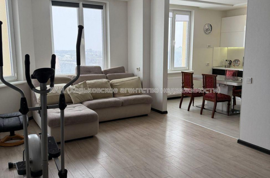 Продам квартиру, Юбилейный просп. , 3  ком., 105 м², евроремонт 