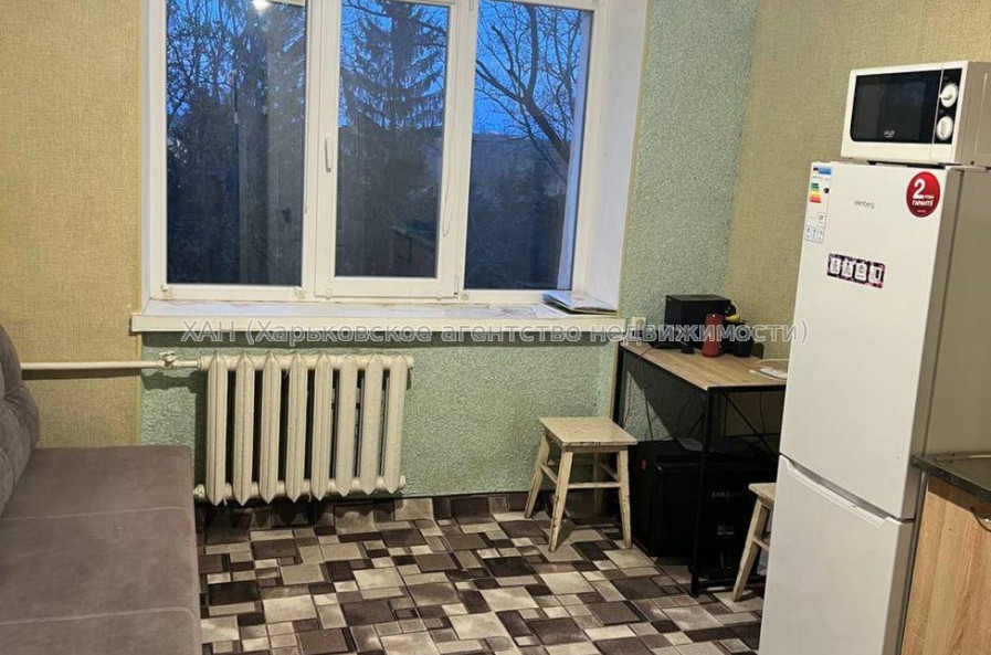 Продам квартиру, 23 Августа ул. , 1 кім., 12.50 м², косметический ремонт 