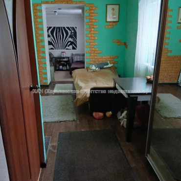 Продам квартиру, Михайлика ул. , 2  ком., 30 м², косметический ремонт 