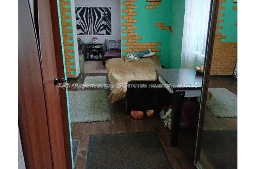 Продам квартиру, Михайлика ул. , 2  ком., 30 м², косметический ремонт 