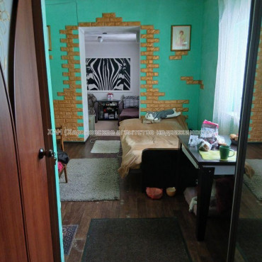 Продам квартиру, Михайлика ул. , 2 кім., 30 м², косметический ремонт 