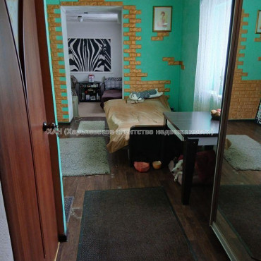 Продам квартиру, Михайлика ул. , 2 кім., 30 м², косметический ремонт 