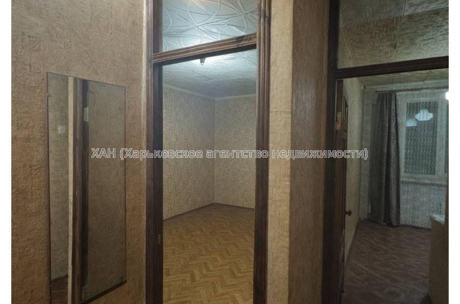 Продам квартиру, Метростроителей ул. , 1 кім., 38 м², советский ремонт 