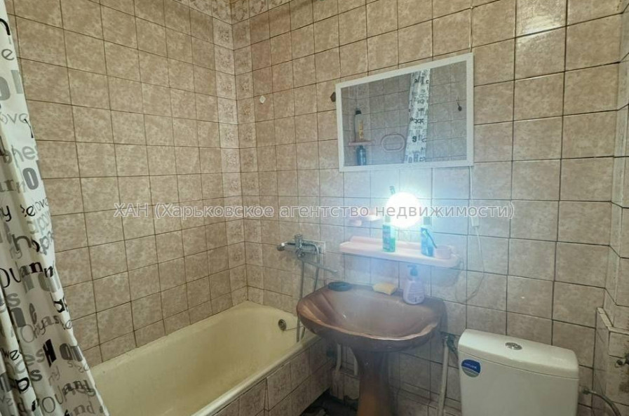 Продам квартиру, Метростроителей ул. , 1 кім., 38 м², советский ремонт 