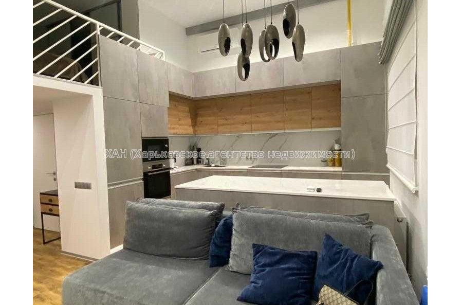 Продам квартиру, Переяславская ул. , 1 кім., 55 м², авторский дизайн 