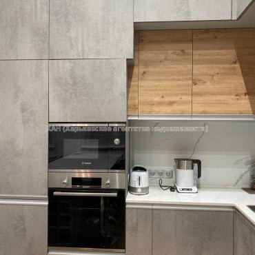 Продам квартиру, Переяславская ул. , 1 кім., 55 м², авторский дизайн 