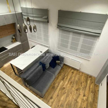 Продам квартиру, Переяславская ул. , 1 кім., 55 м², авторский дизайн 