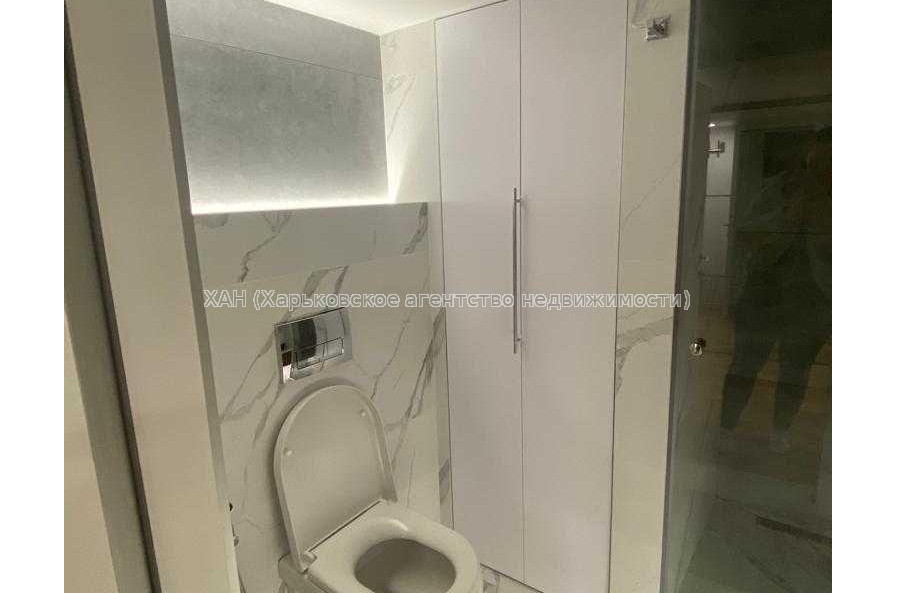 Продам квартиру, Переяславская ул. , 1 кім., 55 м², авторский дизайн 