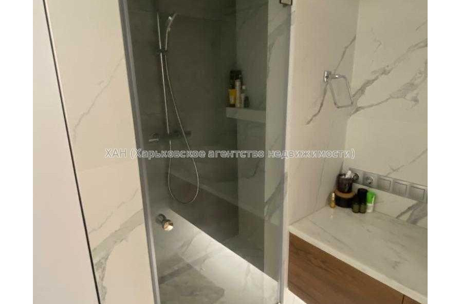 Продам квартиру, Переяславская ул. , 1 кім., 55 м², авторский дизайн 