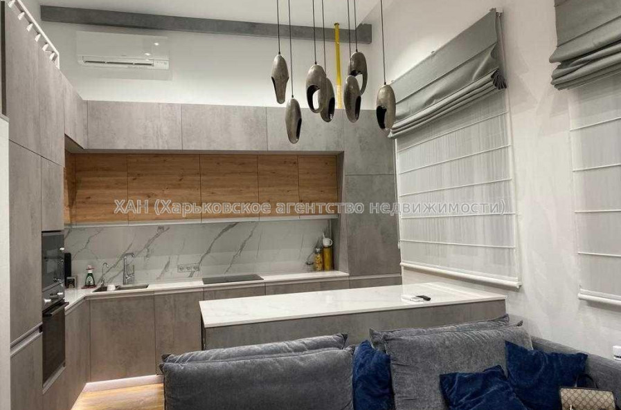 Продам квартиру, Переяславская ул. , 1 кім., 55 м², авторский дизайн 