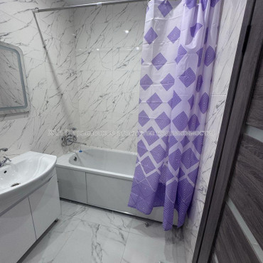 Продам квартиру, Непокоренных ул. , 1 кім., 48 м², евроремонт 