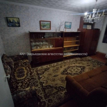 Продам квартиру, Салтовское шоссе , 1  ком., 32.80 м², советский ремонт 