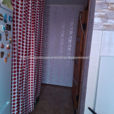 Продам квартиру, Александровский просп. , 3 кім., 65 м², косметический ремонт 