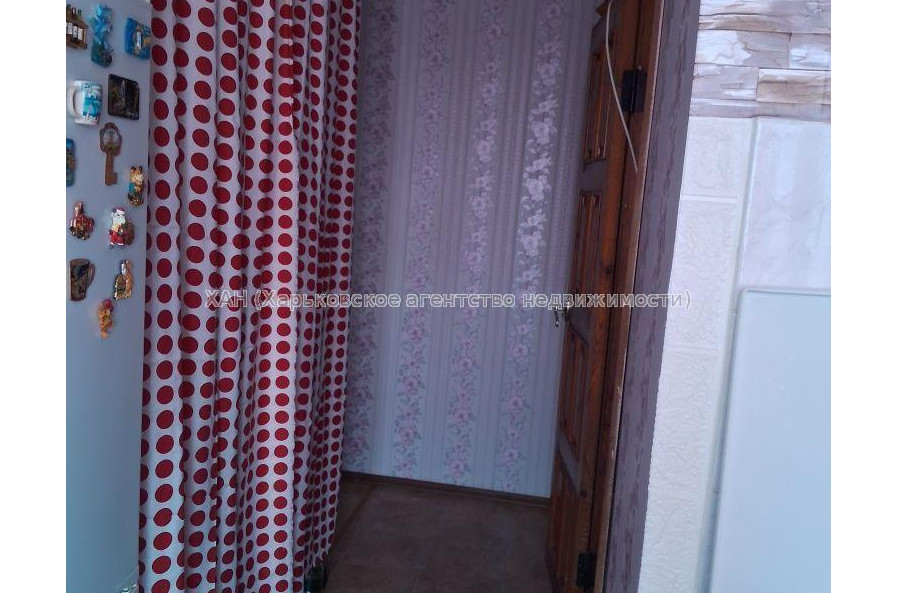 Продам квартиру, Александровский просп. , 3 кім., 65 м², косметический ремонт 