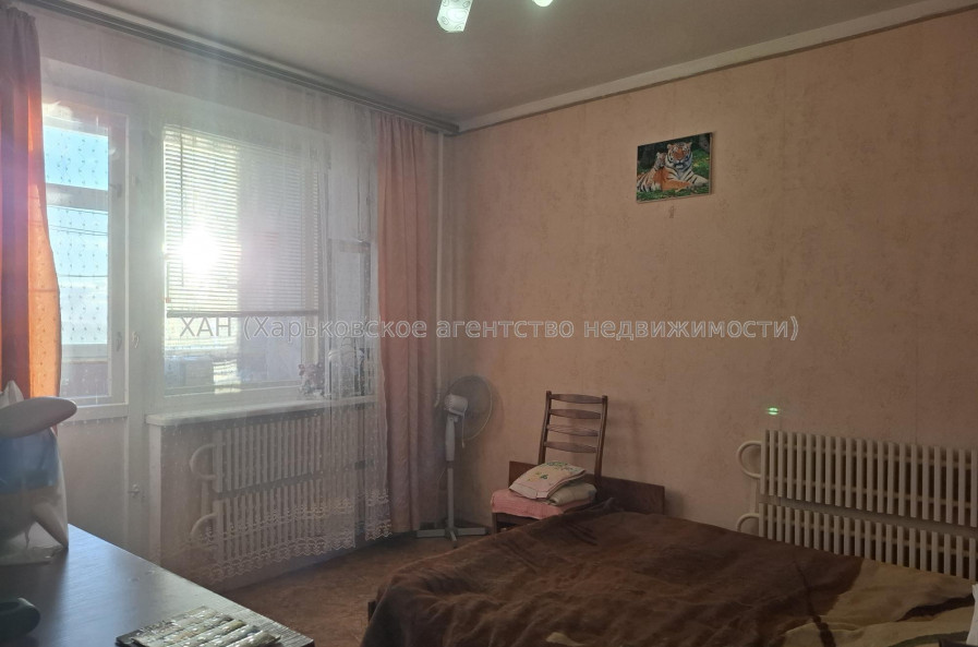 Продам квартиру, Александровский просп. , 3  ком., 65 м², косметический ремонт 