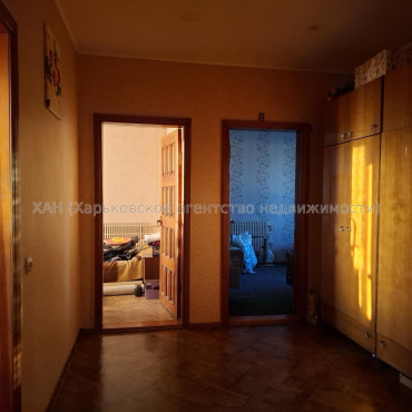 Продам квартиру, Александровский просп. , 3  ком., 65 м², косметический ремонт 