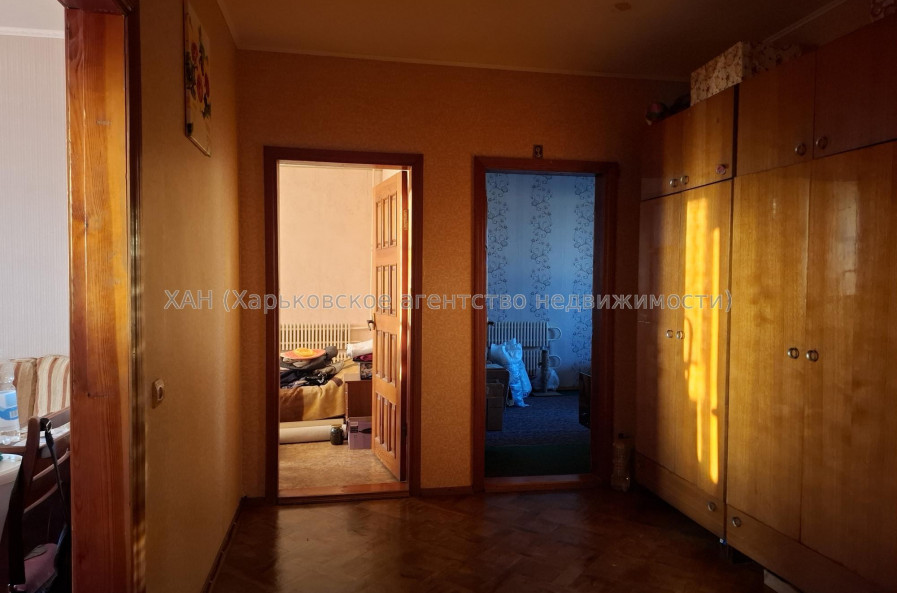Продам квартиру, Александровский просп. , 3  ком., 65 м², косметический ремонт 