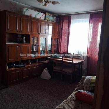 Продам квартиру, Александровский просп. , 3 кім., 65 м², косметический ремонт 