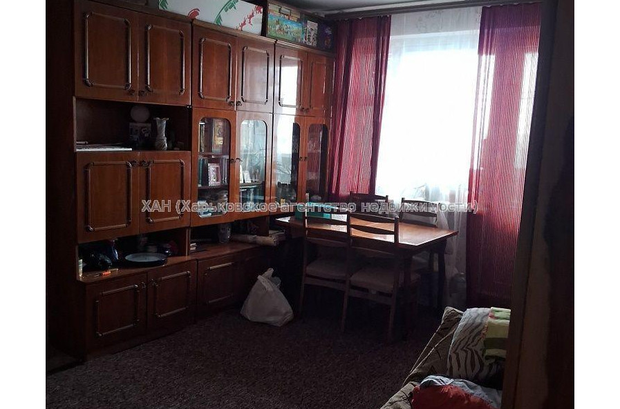 Продам квартиру, Александровский просп. , 3 кім., 65 м², косметический ремонт 