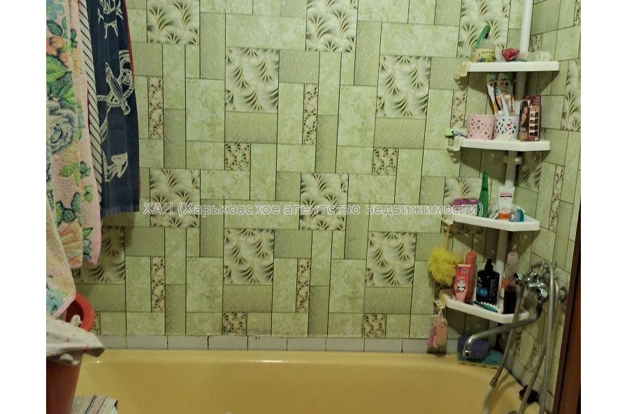 Продам квартиру, Александровский просп. , 3 кім., 65 м², косметический ремонт 