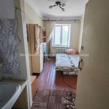 Продам квартиру, Шекспира ул. , 1 кім., 18 м², советский ремонт 