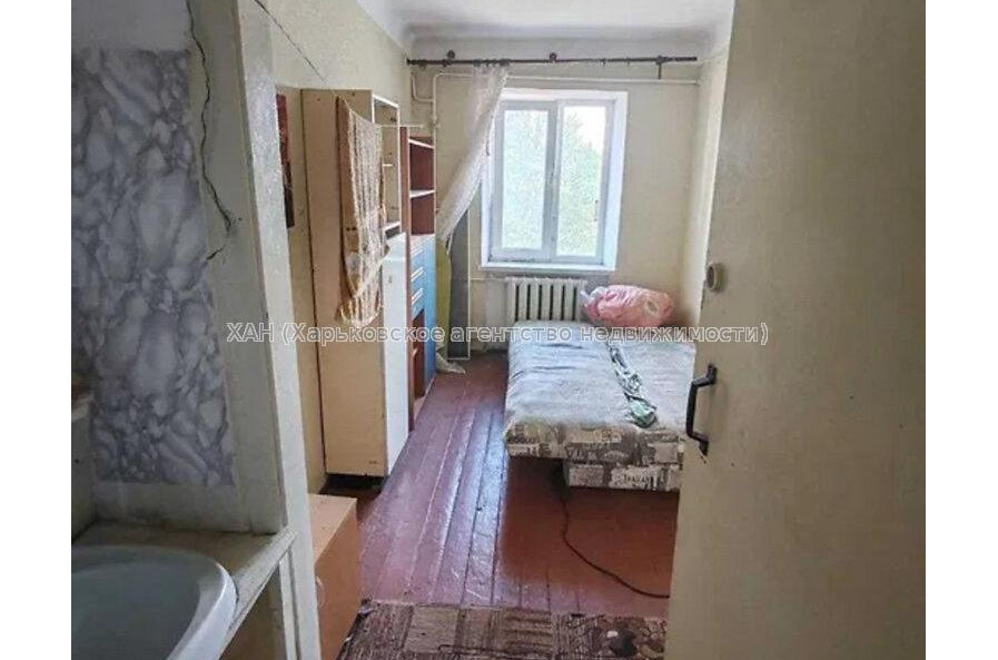 Продам квартиру, Шекспира ул. , 1 кім., 18 м², советский ремонт 
