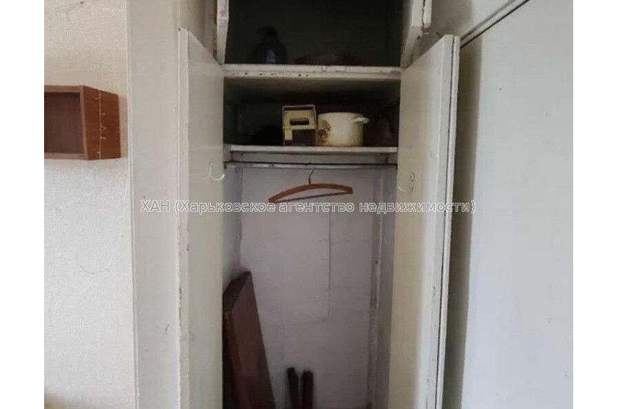 Продам квартиру, Шекспира ул. , 1 кім., 18 м², советский ремонт 