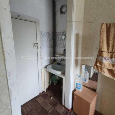 Продам квартиру, Шекспира ул. , 1 кім., 18 м², советский ремонт 