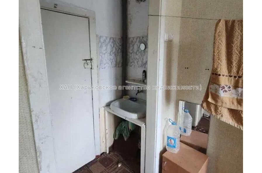 Продам квартиру, Шекспира ул. , 1 кім., 18 м², советский ремонт 