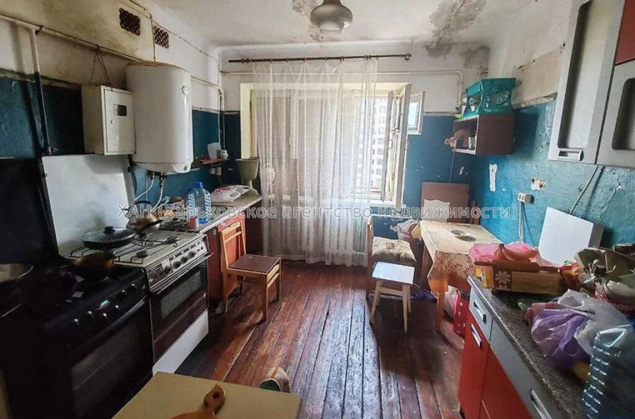 Продам квартиру, Шекспира ул. , 1 кім., 18 м², советский ремонт 