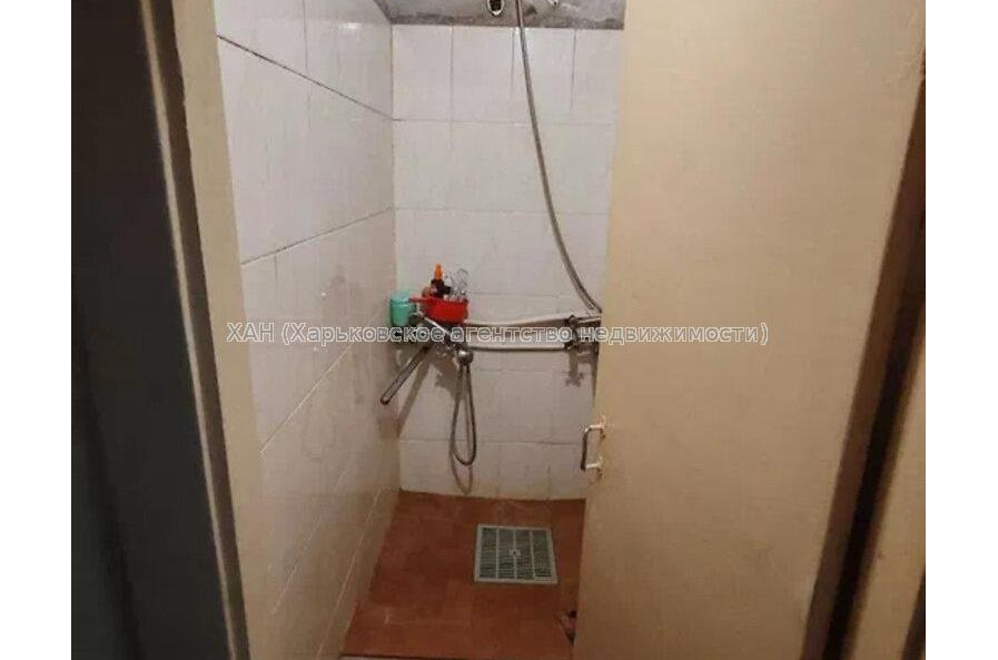 Продам квартиру, Шекспира ул. , 1 кім., 18 м², советский ремонт 