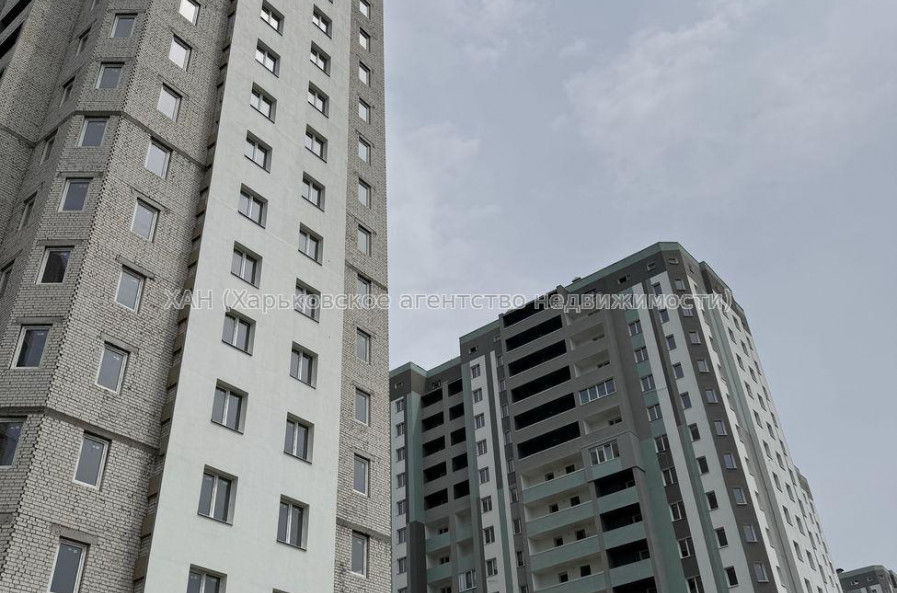 Продам квартиру, Лисаветинская ул. , 2 кім., 56 м², без внутренних работ 